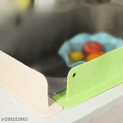 Kitchen Sink Splash Guard – Keep Your Countertops Dry &amp; Mess-Free